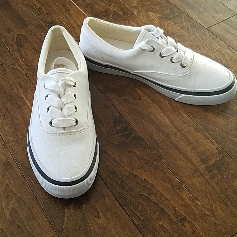 Lands end classic 1963 white canvas sneakers